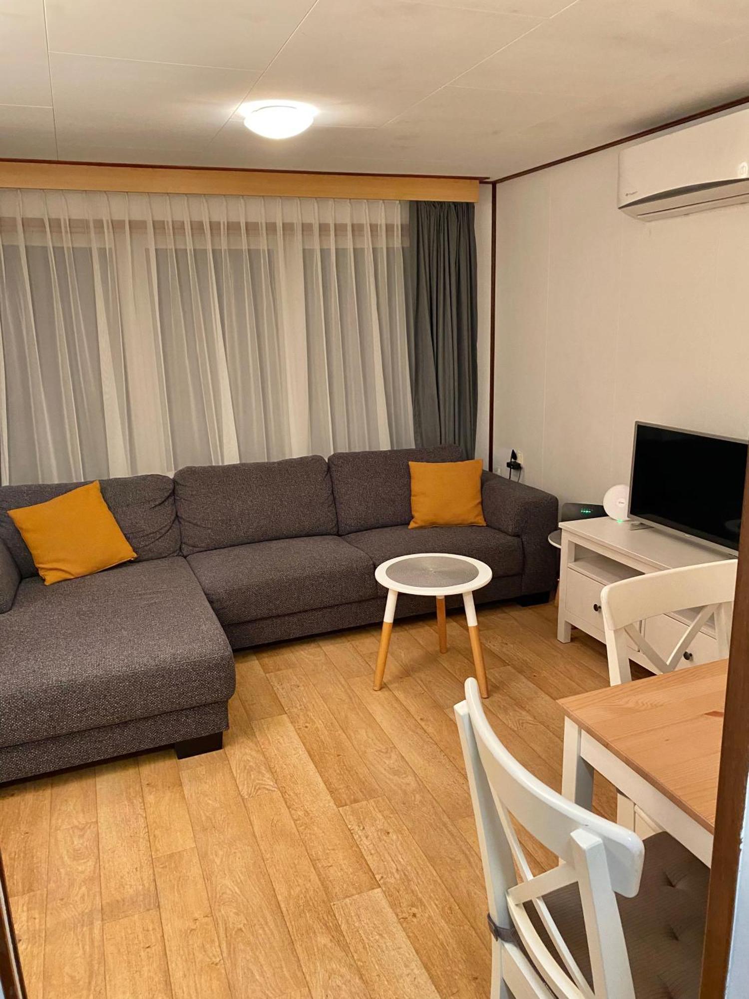 Gezellige Chalet In Lithse Ham Bagian luar foto